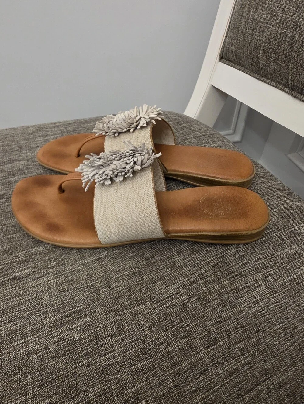 Andre Assous Novalee Featherweights Tassel Sandals In Beige Linen Size 9